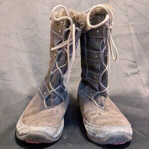The North Face PrimaLoft 200 gram insulation suede boots size 9